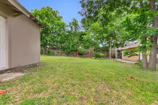 918 Garden Dr, Garland, TX 75040 - Photo 25