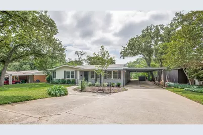 1506 Briarwood Boulevard, Arlington, TX 76013 - Photo 1