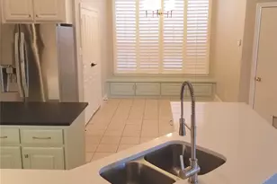 4218 Arbor Creek Dr, Carrollton, TX 75010 - Photo 5