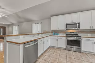 14124 Tanglebrush Trail, Fort Worth, TX 76052 - Photo 7