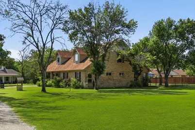 108 S Walnut Street, Roanoke, TX 76262 - Photo 11