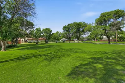 108 S Walnut Street, Roanoke, TX 76262 - Photo 5