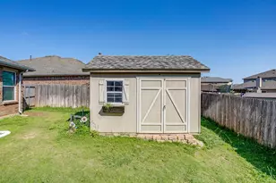 377 Coral Vine Ln, Burleson, TX 76028 - Photo 39