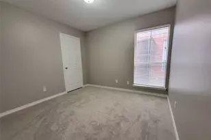 1604 Knoll Ridge Cir, Corinth, TX 76210 - Photo 29
