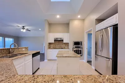 1604 Knoll Ridge Circle, Corinth, TX 76210 - Photo 17