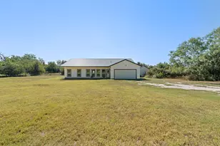 2480 County Rd 312, Cleburne, TX 76031 - Photo 29