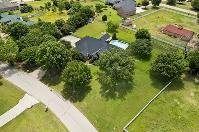 3807 Quail Hollow Street, Celina, TX 75009 - Photo 33