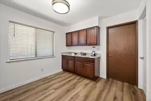 7009 Forestview Dr, Arlington, TX 76016 - Photo 13