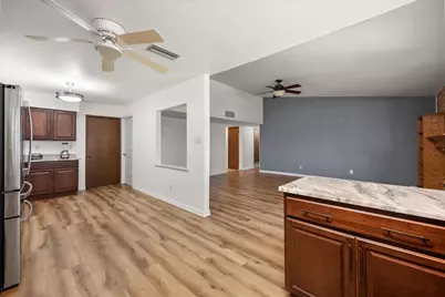 7009 Forestview Drive, Arlington, TX 76016 - Photo 11