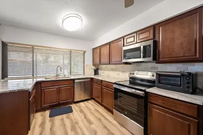 7009 Forestview Drive, Arlington, TX 76016 - Photo 9