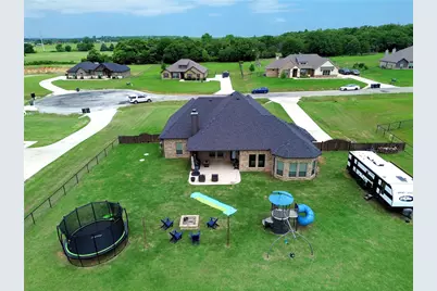 1027 Hope Court, Boyd, TX 76023 - Photo 31