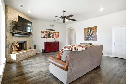 1027 Hope Court, Boyd, TX 76023 - Photo 5