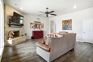 1027 Hope Ct, Boyd, TX 76023 - Photo 5