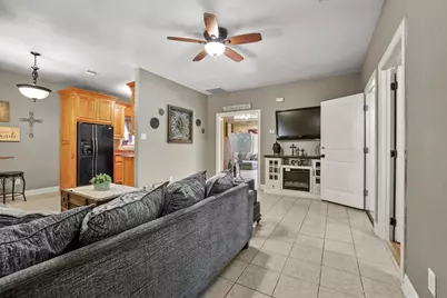 303 E Brockett Street, Sherman, TX 75090 - Photo 15