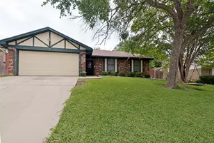1318 Halifax St, Grand Prairie, TX 75050 - Photo 1
