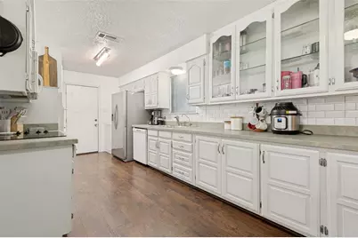 1318 Halifax Street, Grand Prairie, TX 75050 - Photo 5