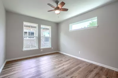 321A Fagg Drive, Lewisville, TX 75057 - Photo 5