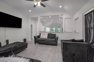 2114 Volga Ave, Dallas, TX 75216 - Photo 7