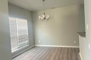 2349 Homewood Ln, Grand Prairie, TX 75050 - Photo 11