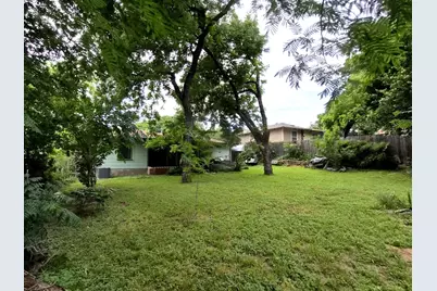3012 Bisbee Drive, Dallas, TX 75227 - Photo 11