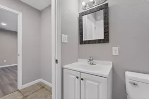 1305-A NW 14th St, Grand Prairie, TX 75050 - Photo 23