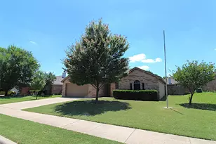 501 Barbara Jean Ln, Burleson, TX 76028 - Photo 3