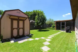 501 Barbara Jean Ln, Burleson, TX 76028 - Photo 23