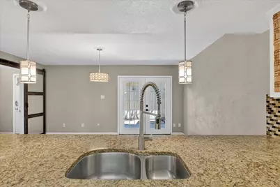 3006 Wayside Drive, Bedford, TX 76021 - Photo 7