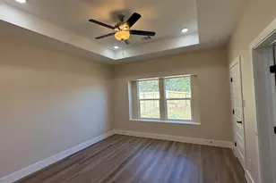 2615 Creekview Dr, Granbury, TX 76048 - Photo 7