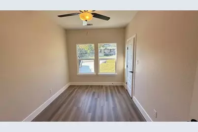 2615 Creekview Drive, Granbury, TX 76048 - Photo 11