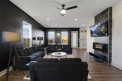 3741 Toronto Street, Dallas, TX 75212 - Photo 9