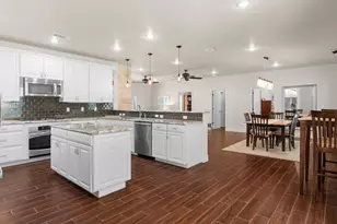592 Rs County Road 1151, Emory, TX 75440 - Photo 11