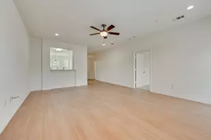 233 Heritage Hill Dr, Lewisville, TX 75067 - Photo 9