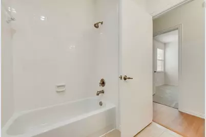 233 Heritage Hill Drive, Lewisville, TX 75067 - Photo 17