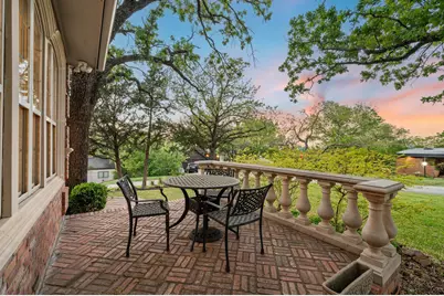 3716 Oakwood Drive, Grapevine, TX 76051 - Photo 5