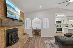 800 S Hyde Park Ave, Denison, TX 75020 - Photo 5
