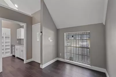 1444 Weiler Boulevard, Fort Worth, TX 76112 - Photo 7