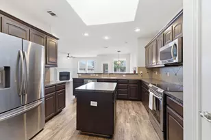 10856 Middleglen Rd, Fort Worth, TX 76052 - Photo 11