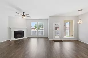 10856 Middleglen Rd, Fort Worth, TX 76052 - Photo 15
