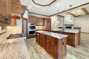 6509 Ladybank Ct W, Cleburne, TX 76033 - Photo 13