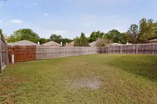 414 Blueberry Hill Ln, Mansfield, TX 76063 - Photo 39