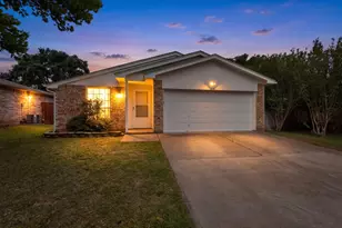 414 Blueberry Hill Ln, Mansfield, TX 76063 - Photo 1