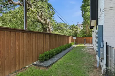 354 Foch Street #B, Fort Worth, TX 76107 - Photo 35