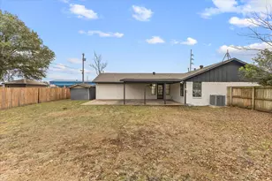 312 E Cottonwood St, Leonard, TX 75452 - Photo 29