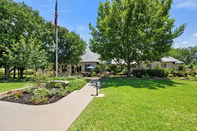 2804 Katherine Court, Dalworthington Gardens, TX 76016 - Photo 3