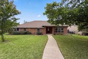 3434 Hightrail Ln, Garland, TX 75043 - Photo 3