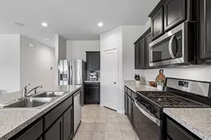 16616 Porterfield Ln, Justin, TX 76247 - Photo 5