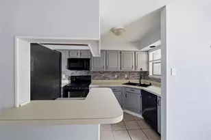 1212 Horizon Trail, Arlington, TX 76011 - Photo 11