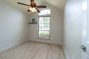 2117 N Aspenwood Dr, Grapevine, TX 76051 - Photo 29