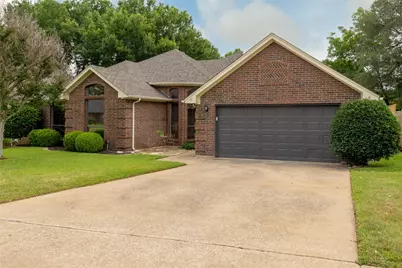 2117 N Aspenwood Drive, Grapevine, TX 76051 - Photo 3